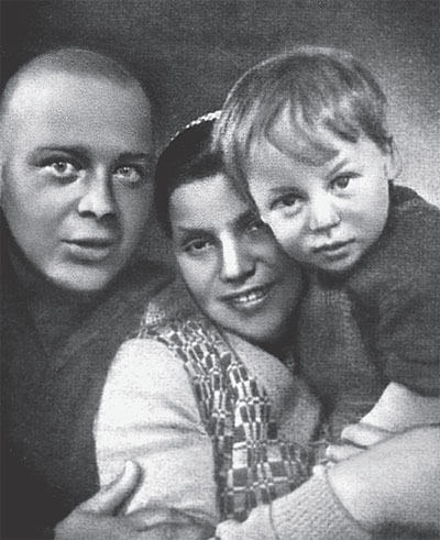 Image:Гайдары-Аркадий-Лия-Тимур-1.jpg