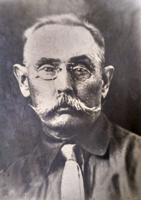 Berkas:Cherbov Iv Iv.jpg
