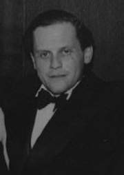 Iván von BatthyányStrattmann b. 21 April 1910 d. 16 Juli 1985 − Rodovid DE