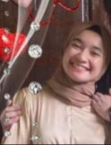 Tiara hesti.jpg