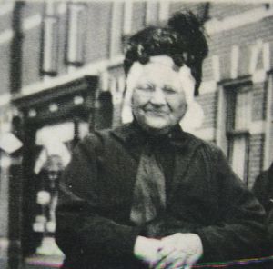 Antje Konijn (b. 1852).jpg