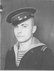 На звороті напис: На пам'ять сестрі Ярославі від брата Юліана 13 ІІІ 52 р. Крим, Феодосія