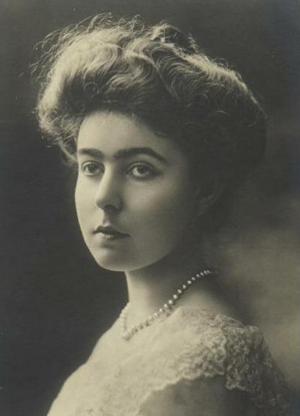 Маргарита (Маргарита Виктория Шарлотта Августа Нора) Коннаутская, крон-принцесса Швеции.png