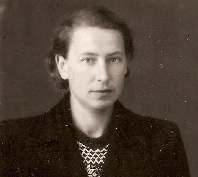 Изображение:Елизавета Федоровна Васильева (урожд. Ильина).jpg