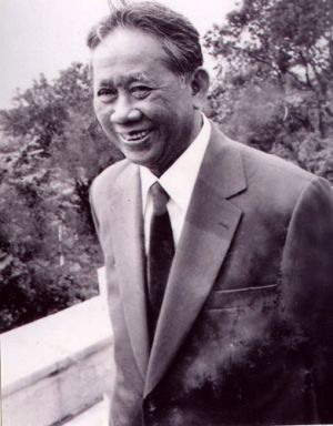 55535158-1365302000-tong-bi-thu-le-duan-1.jpg