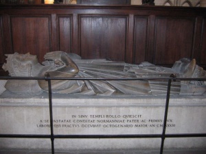 800px-Grave of Rollo of Normandy.jpg