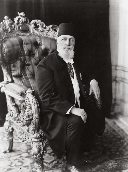 Image:640px-Portrait Caliph Abdulmecid II.jpg