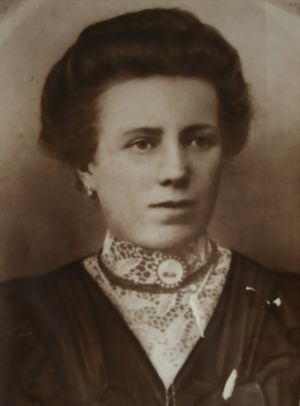 Johanna Dekker (b. 24 juni 1885 d. 3 januari 1935).jpg