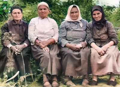 Сестри Параска, Олена, Марія та Ганна