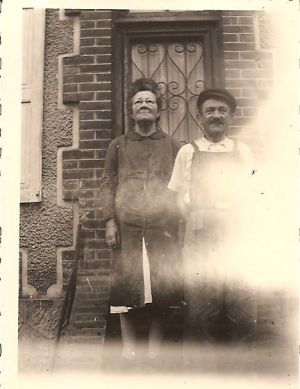 Jean-Baptiste TESSON et sa femme Maria BLED 1943.jpg