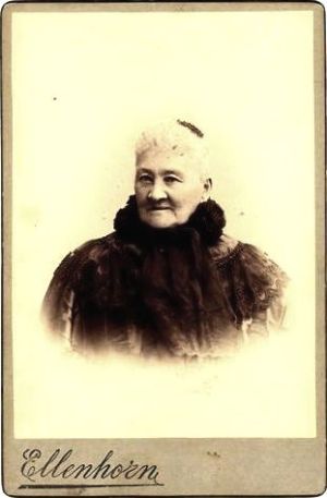 Erminiq Osipovna baronessa Velio.jpg