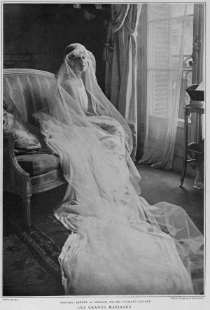 Béatrix de Faucigny-Lucinge .jpg
