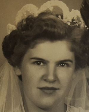 Anna Horschek2.jpg