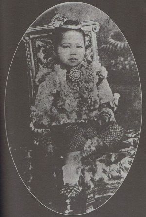 800px-Bahurada Manimaya.jpg