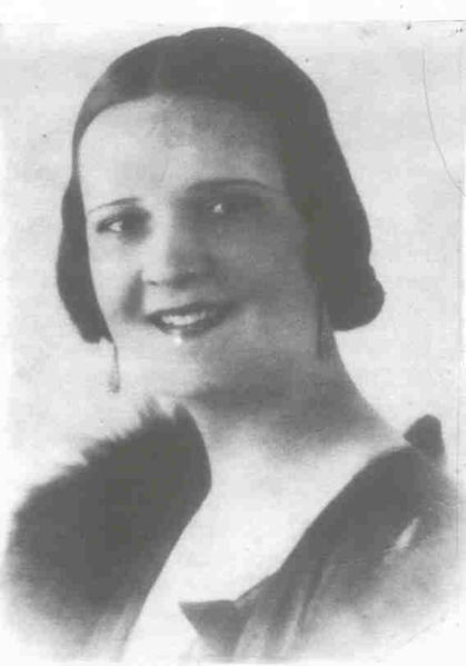 صورة:AlexandraFedorovnaKarpenko.jpg