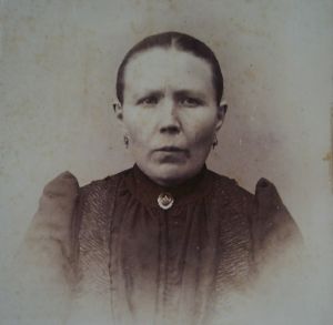 Antje Kooper (b. 1861).jpg