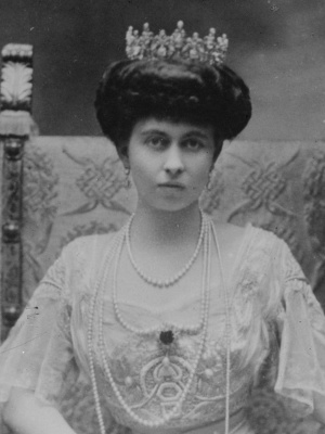 Élisabeth de Roumanie.jpg