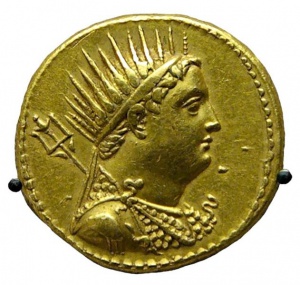 631px-Octadrachm Ptolemy III BM CMBMC103.jpg