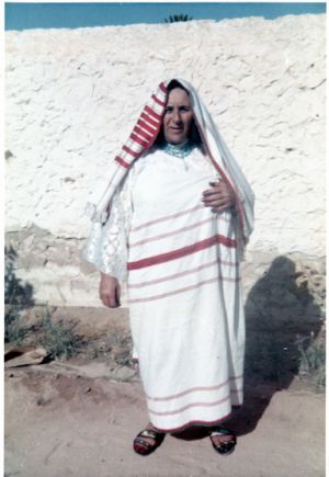 Emna majoul.jpg