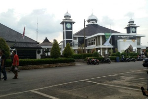 Masjid Agung Purwakarta Sumber : [1]