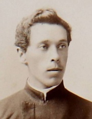 Выпускник Реального училища в г. Изюм, 1895 год