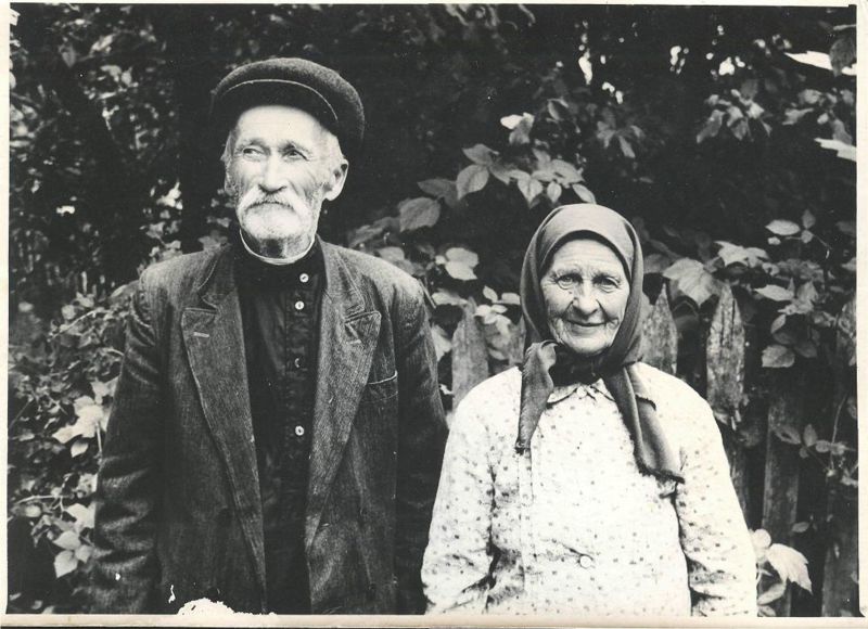 画像:Роде-Харитон-Тихонович-Агафія-Юхимівна-1.jpg