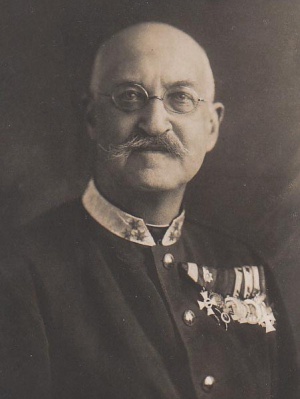 Ernest-Auguste II de Hanovre.jpg