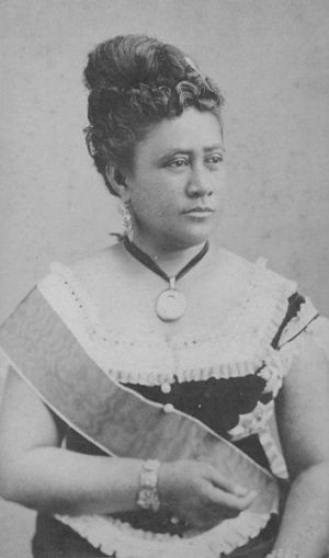 353px-Kapiolani, photograph by A. A. Montano (PPWD-15-7.024).jpg